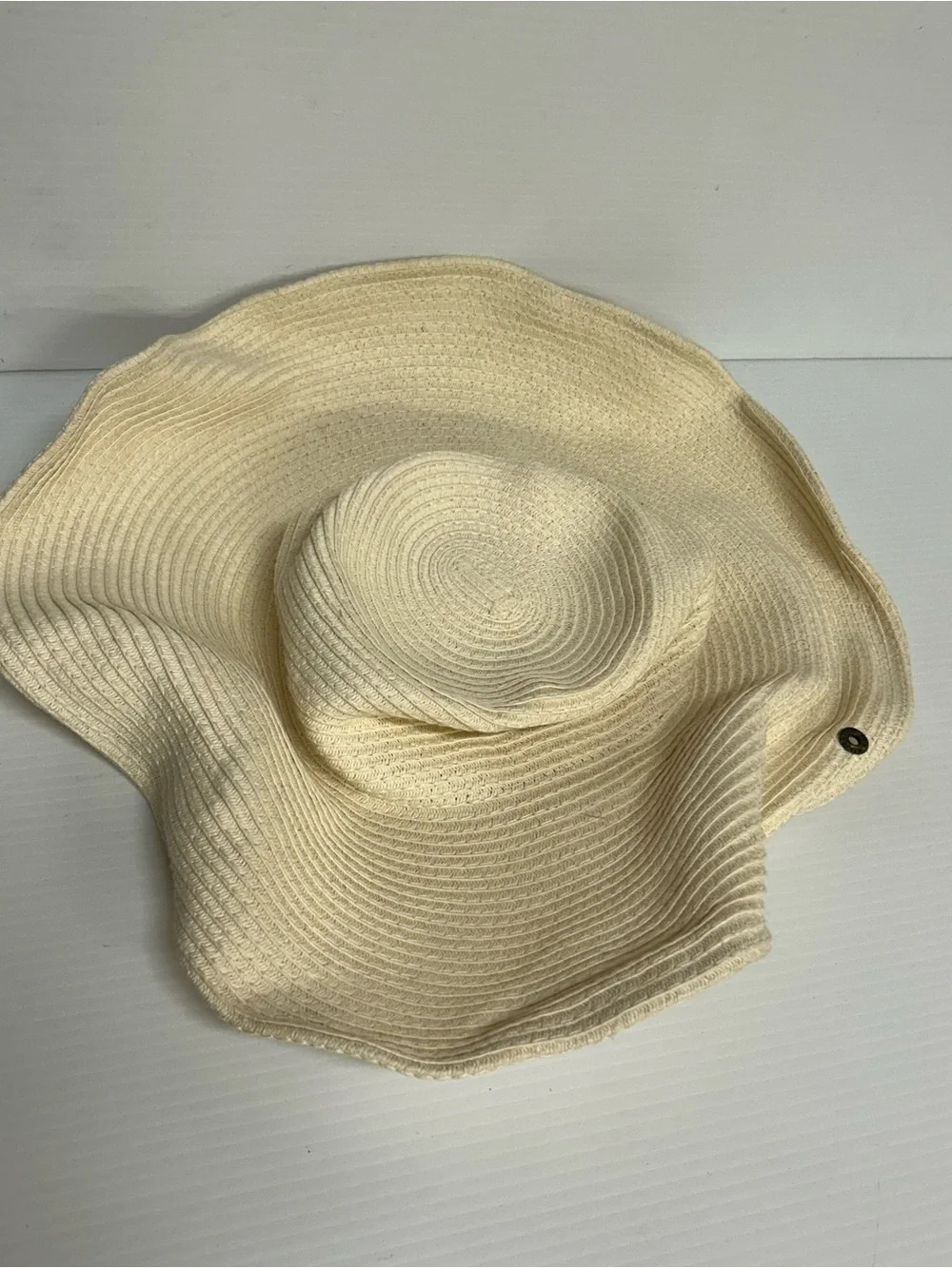 Peter Grimm Wide Brim Straw Sun Hat Natural Tan Floppy Beach Hat Boho
